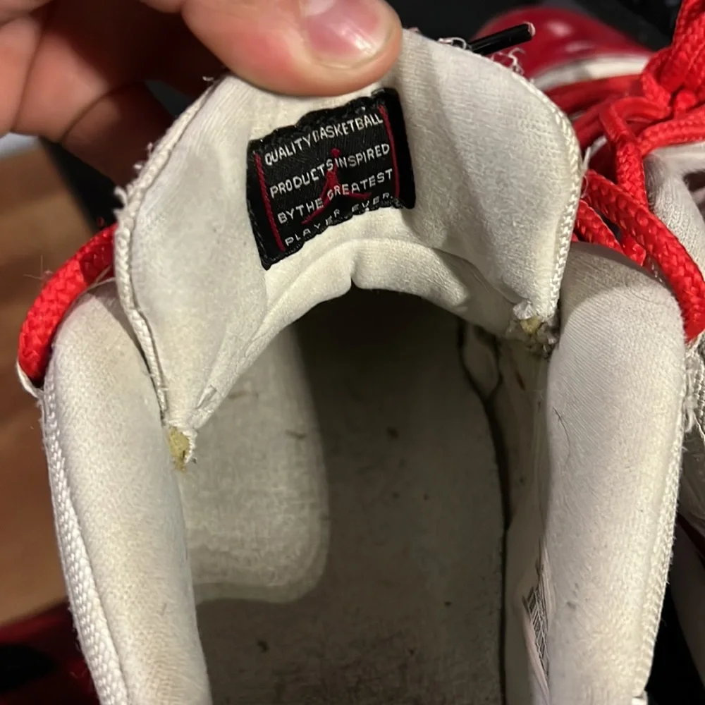 Jordan 11 Cherry Low (2015) - Picture 8 of 10